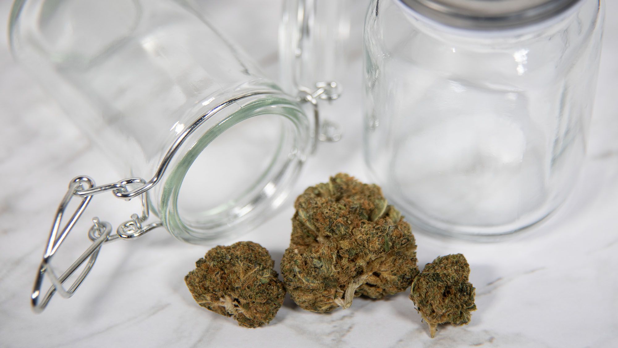 Exploring Cannabis for Long-Term Injury Recovery: A Gentle Guide